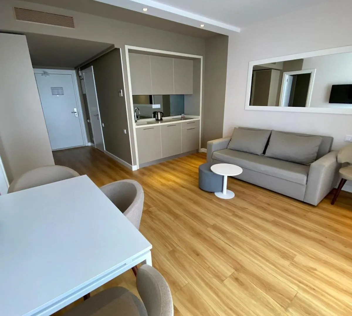 Alina'S Palace Apartment Batumi